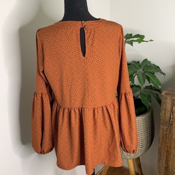 FALL 🍂 Orange ruffle top 1.4.3. STORY Orange ruffle Blouse - Picture 7 of 8